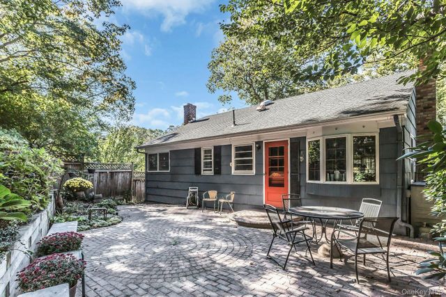 88 Ocean Avenue, Northport, NY 11768