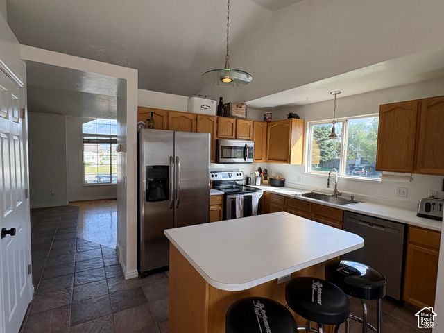 7522 S HIGHLAND HOLLOW COVE CV, West Jordan, UT 84084
