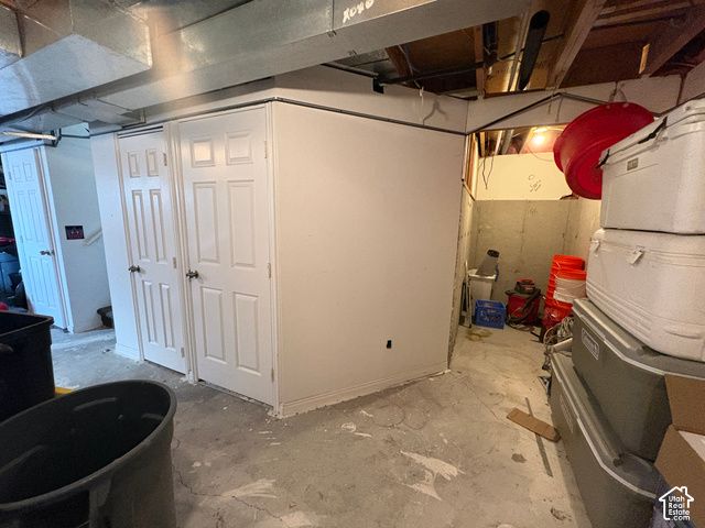 7522 S HIGHLAND HOLLOW COVE CV, West Jordan, UT 84084