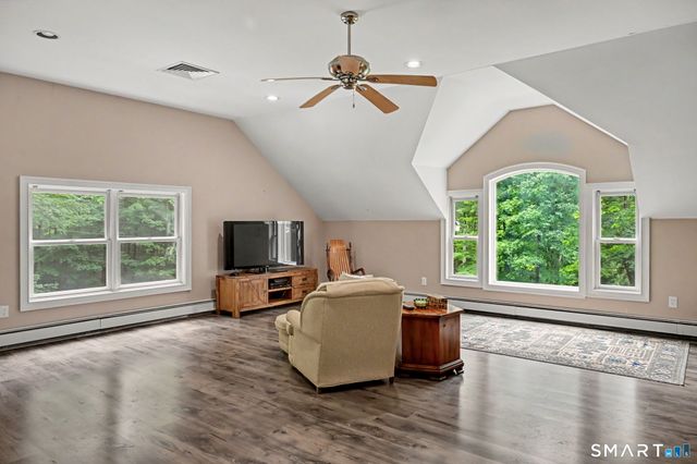380 Black Rock Turnpike, Redding, CT 06896