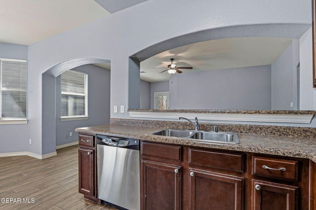 12569 WOLF BERRY Drive, El Paso, TX 79928