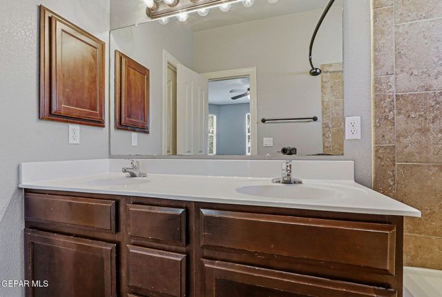 12569 WOLF BERRY Drive, El Paso, TX 79928