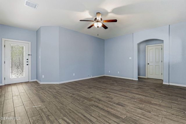 12569 WOLF BERRY Drive, El Paso, TX 79928