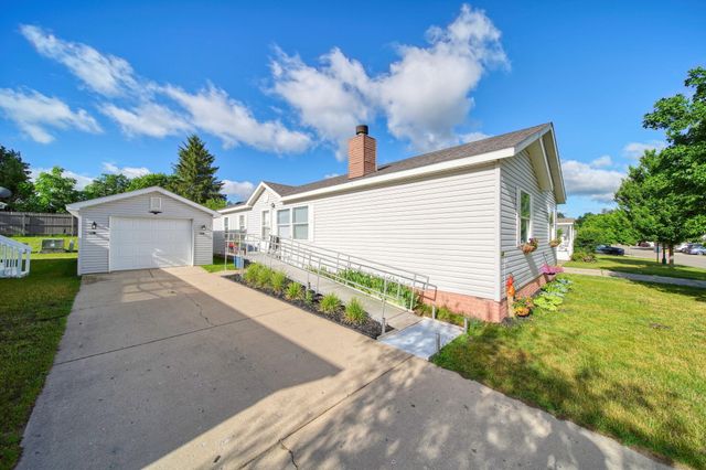 1076 Cambry Circle, Grass Lake, MI 49240