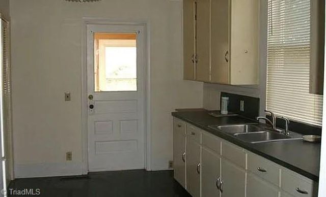 215 Orchard Street, Mount Airy, NC 27030