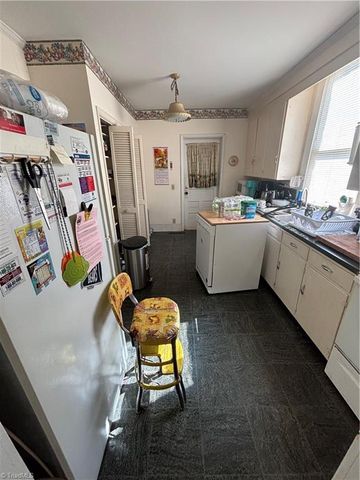 215 Orchard Street, Mount Airy, NC 27030