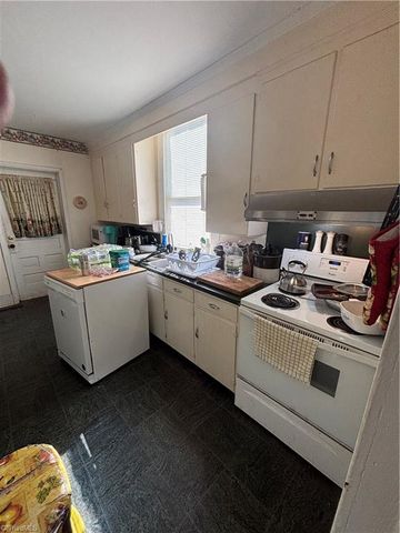 215 Orchard Street, Mount Airy, NC 27030