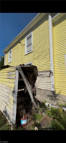 215 Orchard Street, Mount Airy, NC 27030