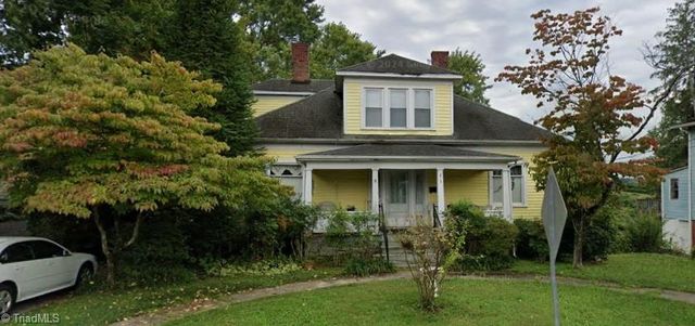 215 Orchard Street, Mount Airy, NC 27030