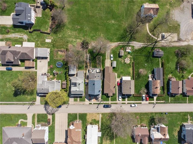 320 Walnut St, Zelienople Boro, PA 16063