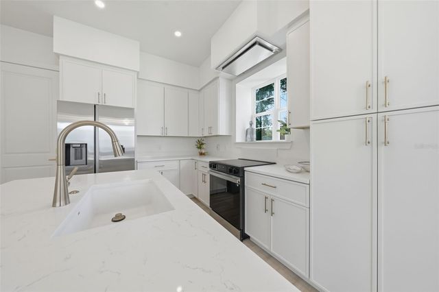 1603 BRYN MAWR STREET, Orlando, FL 32804