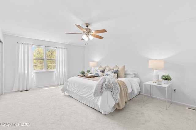 15 Cardinal Court, Marlton, NJ 08053