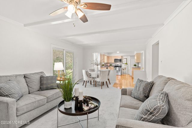 15 Cardinal Court, Marlton, NJ 08053