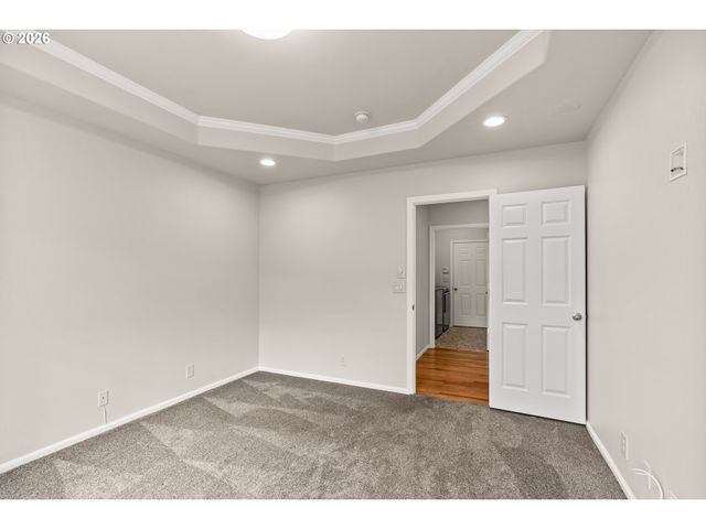 1284 ALDERBROOK Ln, Eugene, OR 97404