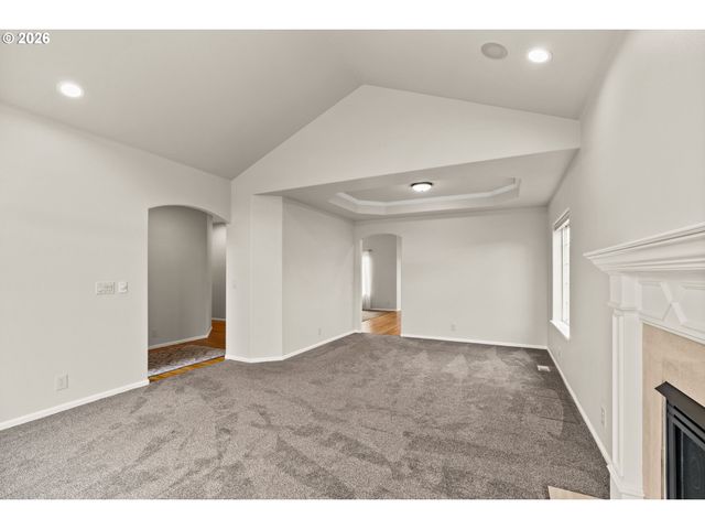 1284 ALDERBROOK Ln, Eugene, OR 97404