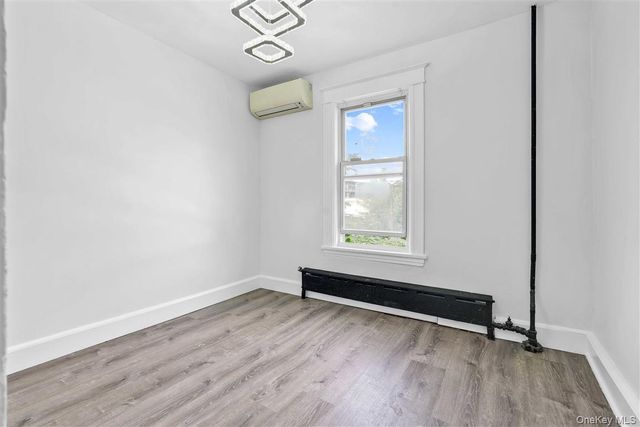 86-44 104th Street, Richmond Hill, NY 11418