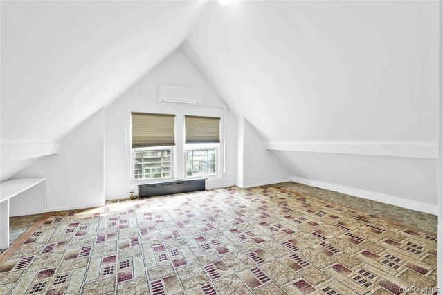 86-44 104th Street, Richmond Hill, NY 11418