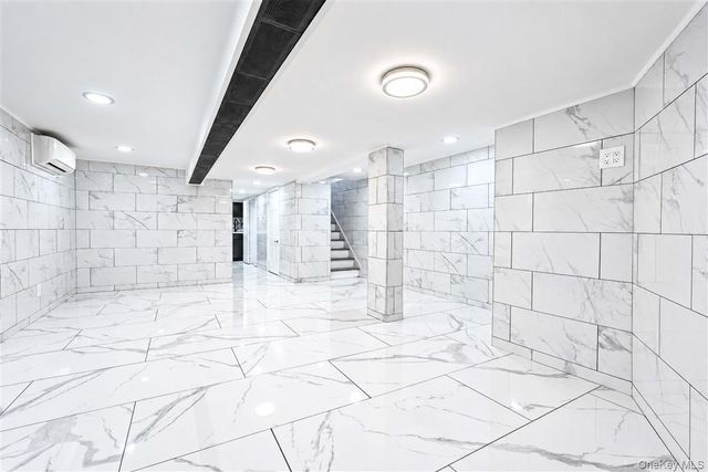 86-44 104th Street, Richmond Hill, NY 11418