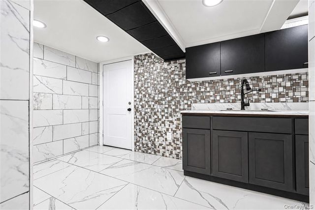 86-44 104th Street, Richmond Hill, NY 11418