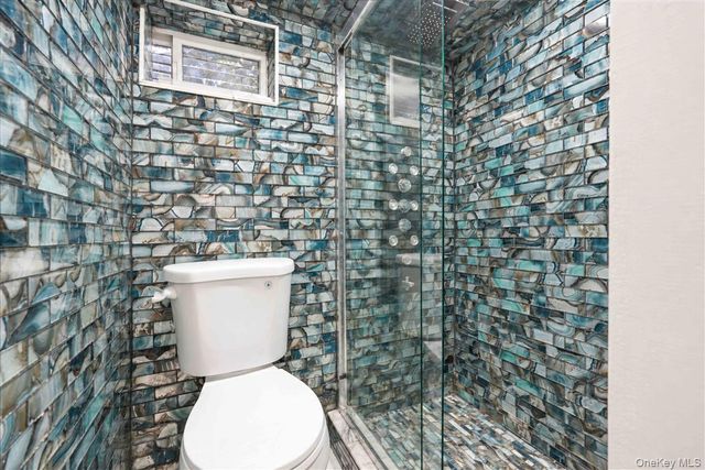 86-44 104th Street, Richmond Hill, NY 11418