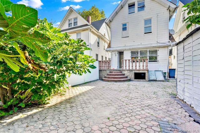 86-44 104th Street, Richmond Hill, NY 11418