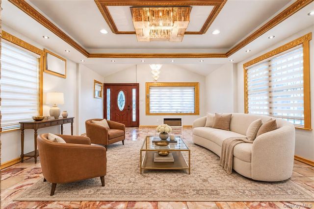 86-44 104th Street, Richmond Hill, NY 11418