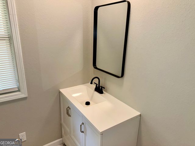 2506 Sanders Road, Elberton, GA 30635