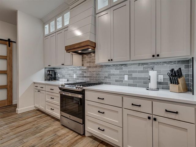 5705 Tiger Stone Drive, Mustang, OK 73064