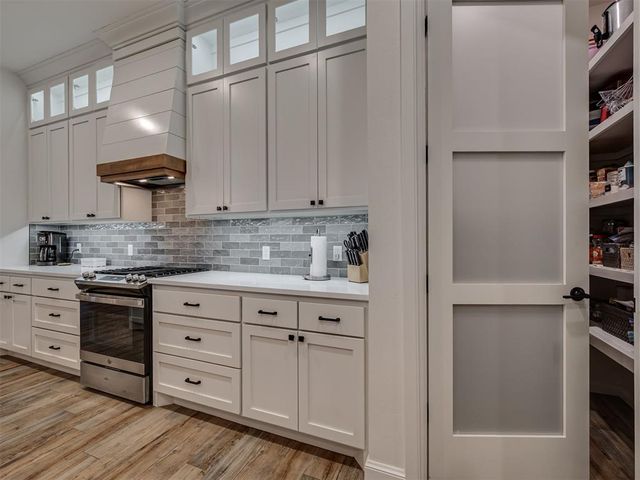 5705 Tiger Stone Drive, Mustang, OK 73064