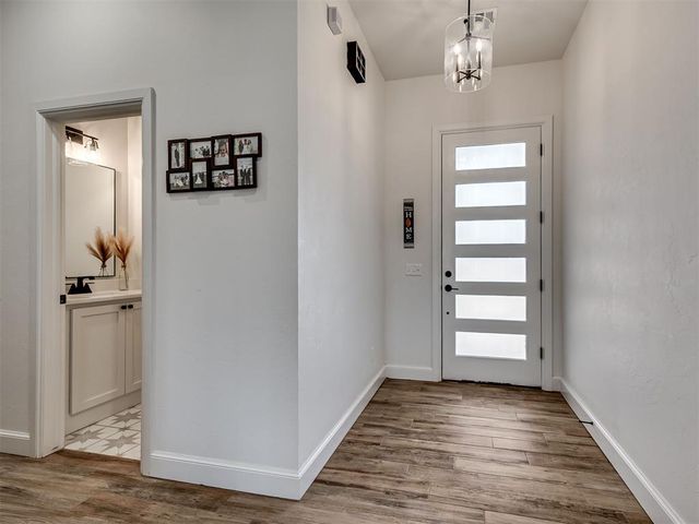 5705 Tiger Stone Drive, Mustang, OK 73064