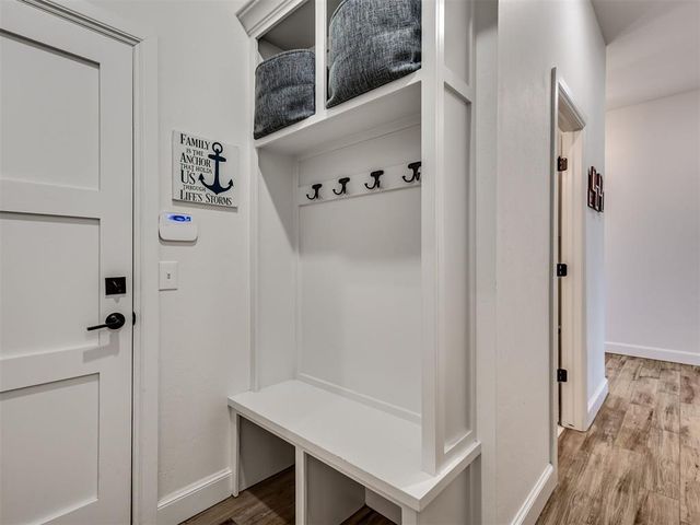 5705 Tiger Stone Drive, Mustang, OK 73064