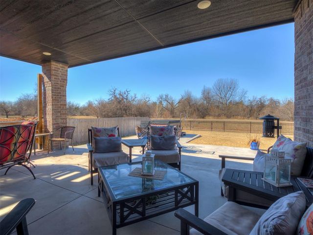 5705 Tiger Stone Drive, Mustang, OK 73064