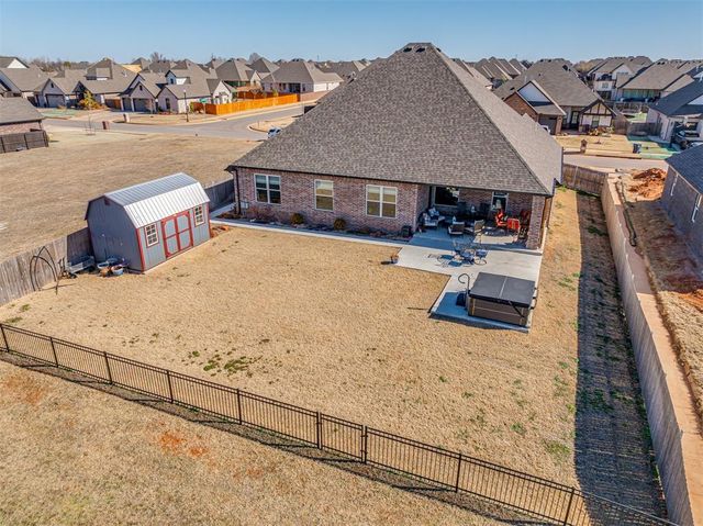 5705 Tiger Stone Drive, Mustang, OK 73064