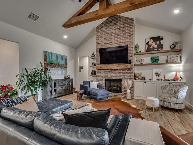 5705 Tiger Stone Drive, Mustang, OK 73064