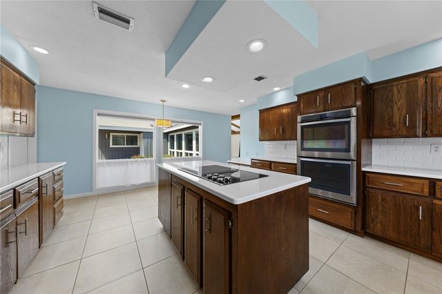 121 ARROWHEAD LANE, Haines City, FL 33844