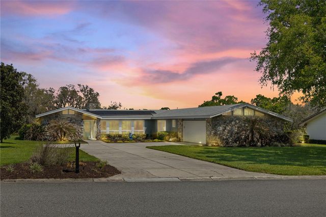 121 ARROWHEAD LANE, Haines City, FL 33844