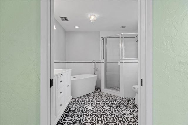 121 ARROWHEAD LANE, Haines City, FL 33844