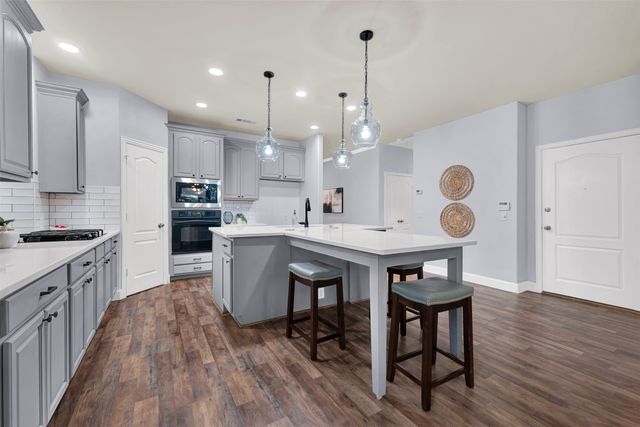 10925 Prescott Drive, Frisco, TX 75033
