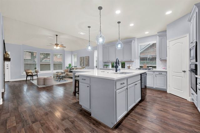 10925 Prescott Drive, Frisco, TX 75033