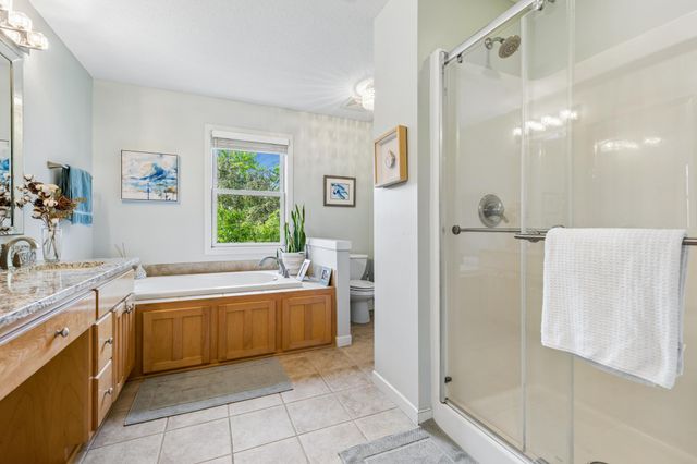 10423 Raleigh Road, Woodbury, MN 55129
