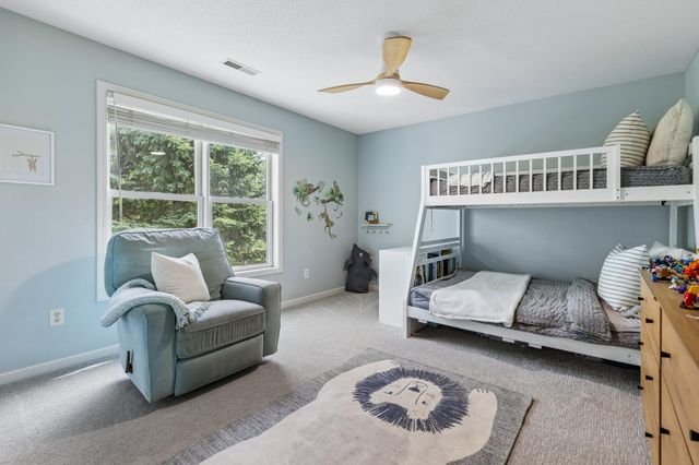 10423 Raleigh Road, Woodbury, MN 55129