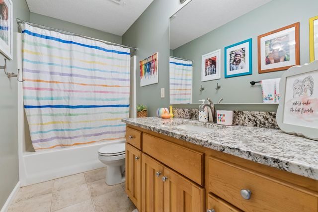 10423 Raleigh Road, Woodbury, MN 55129