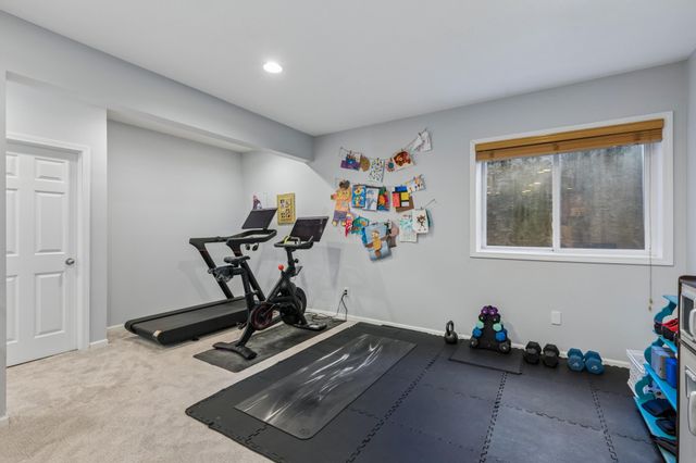 10423 Raleigh Road, Woodbury, MN 55129