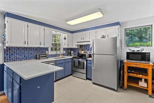 23 Cypress Ave, Shrewsbury, MA 01545