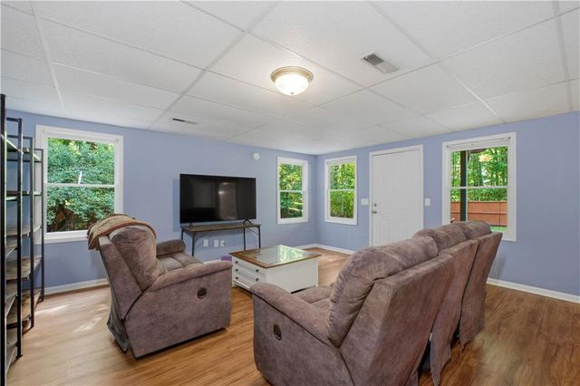 49 TIMBERLAKE Cove NE, Cartersville, GA 30121