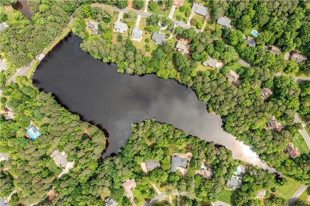 49 TIMBERLAKE Cove NE, Cartersville, GA 30121