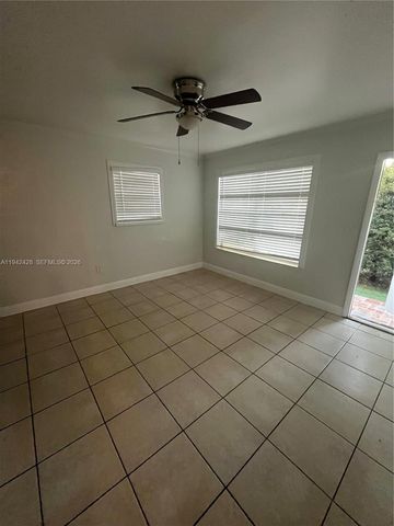 700 N 68th Way, Hollywood, FL 33024