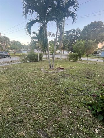 700 N 68th Way, Hollywood, FL 33024