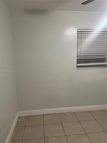 700 N 68th Way, Hollywood, FL 33024