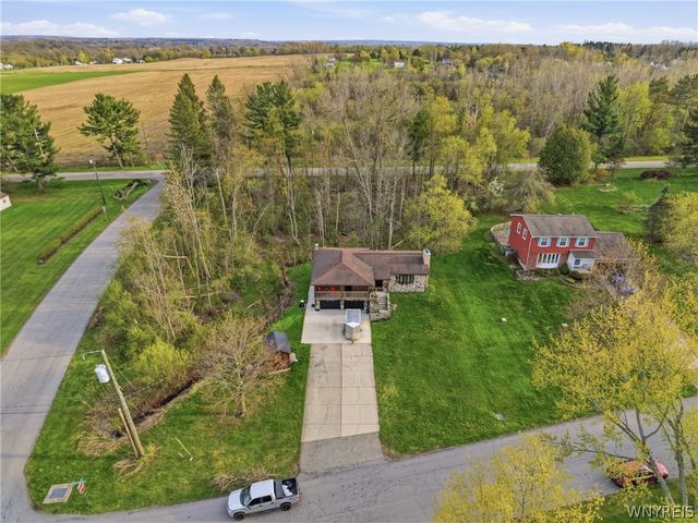 371 Elma Meadow Lane, Elma, NY 14059